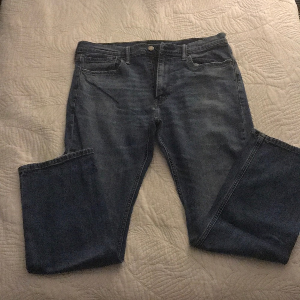 Blue Levi 513 Jeans